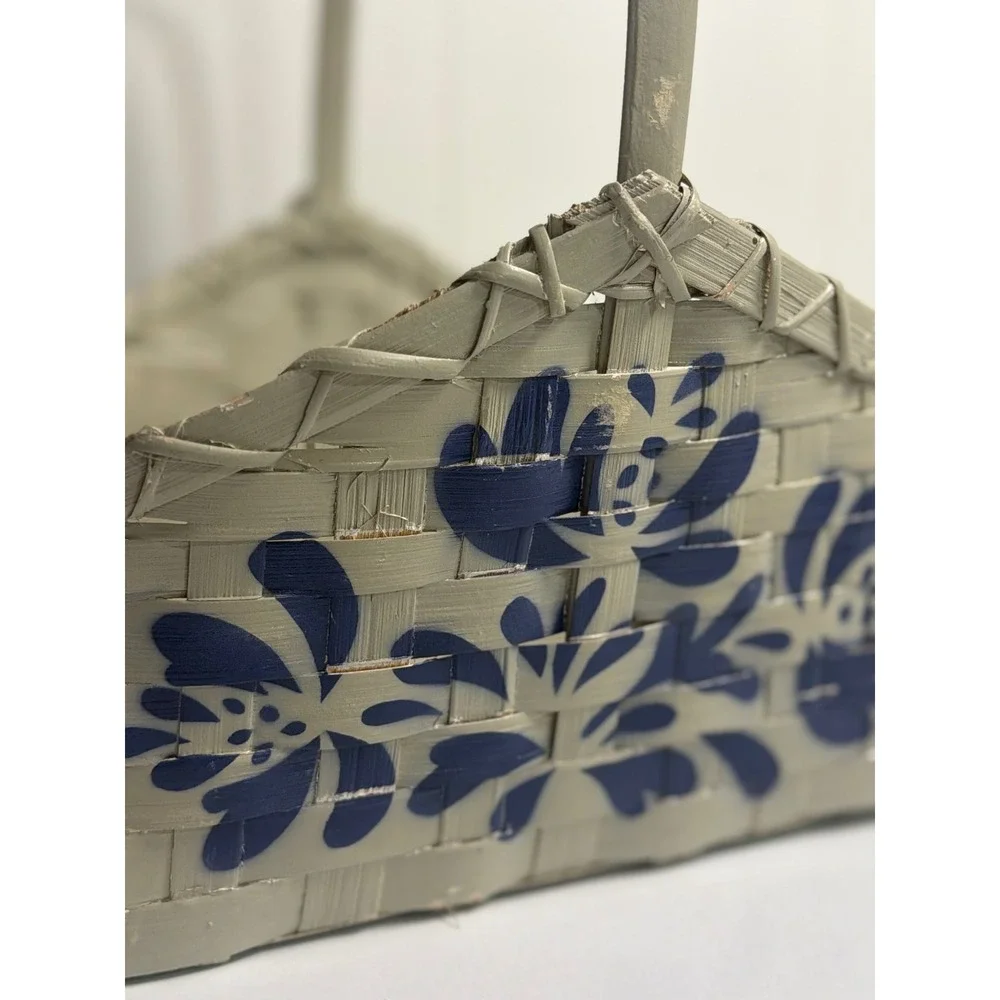 VTG Pfaltzgraff Yorktowne Woven Wood Basket Gray Blue Floral Farmhouse Handle
